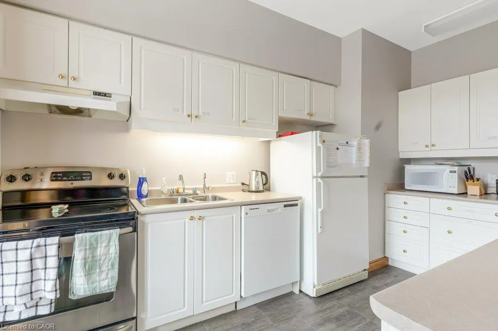 375 George Street N #1