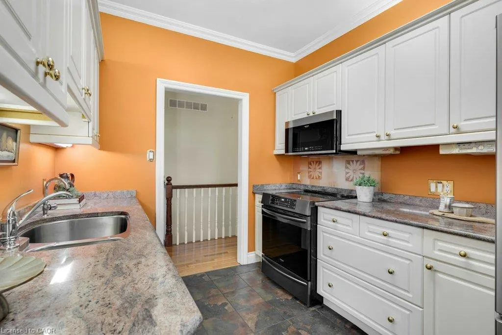375 George Street N #1