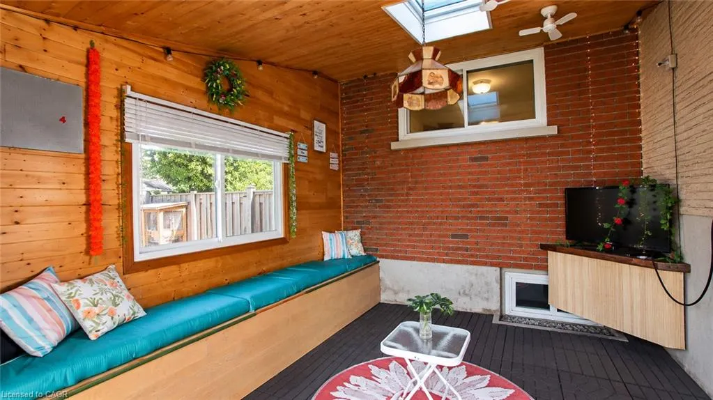 18 Clearview Drive