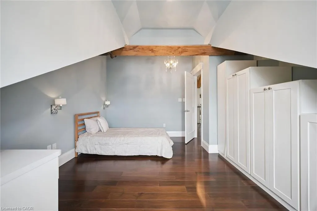 25 Concession Street #204