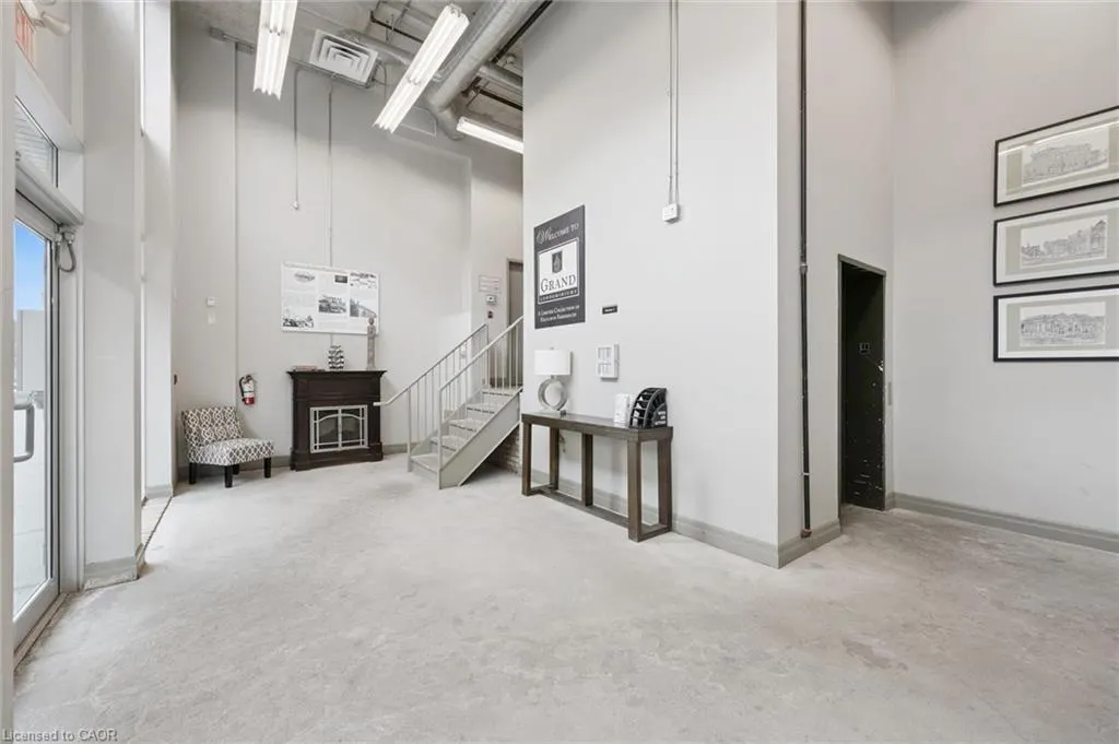 25 Concession Street #204