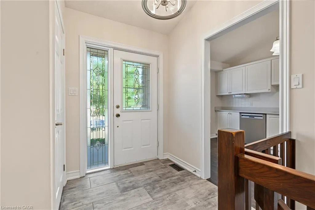 173 Wilson Street W #4