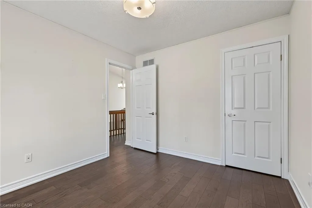 173 Wilson Street W #4