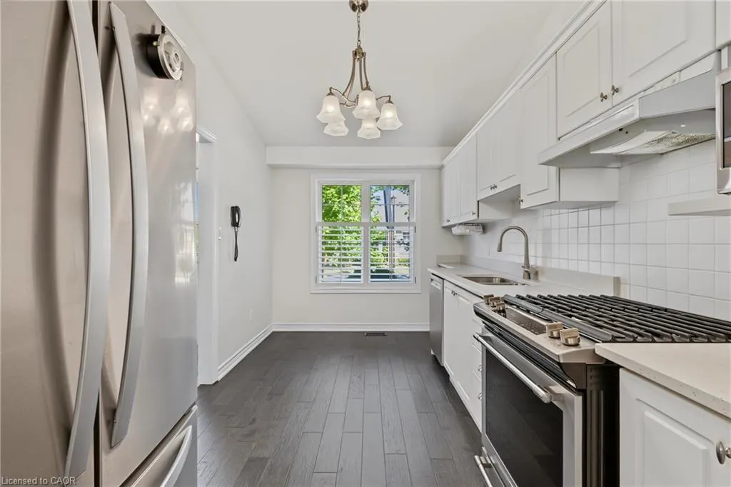 173 Wilson Street W #4