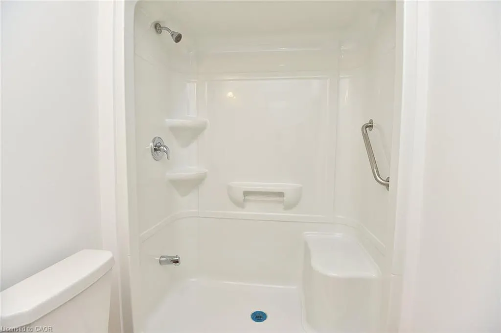 1936 Rymal Road E #422