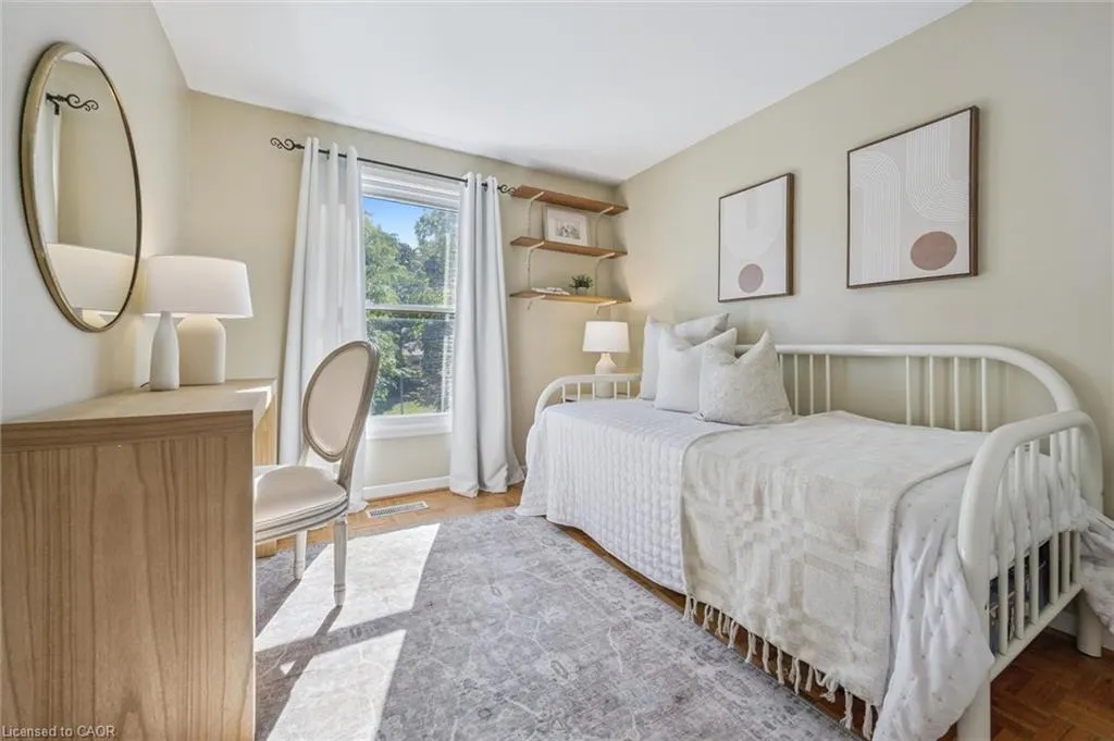 2209 Buttonbush Crescent