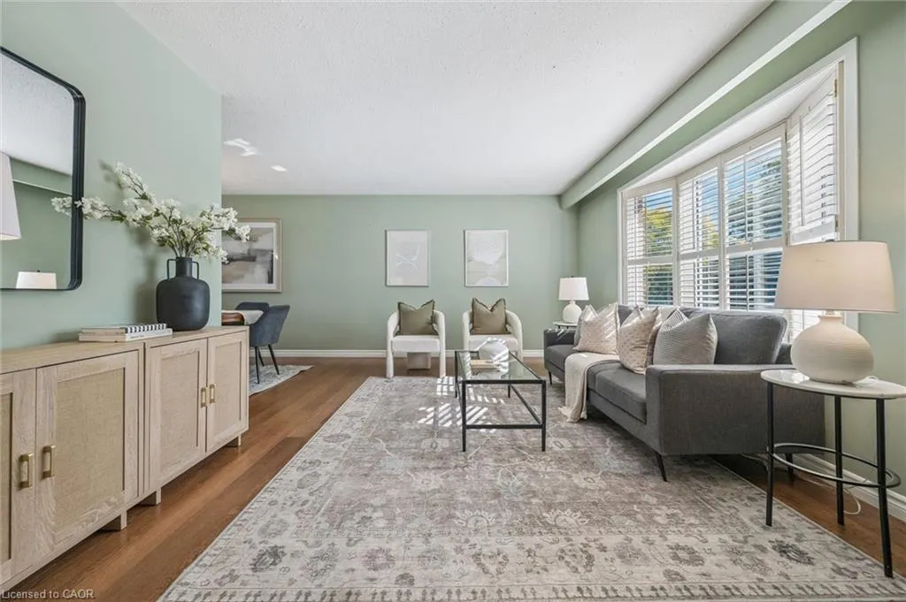 2209 Buttonbush Crescent