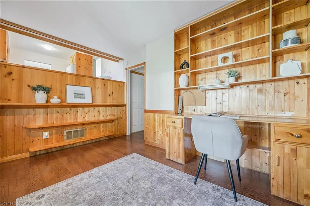 2209 Buttonbush Crescent