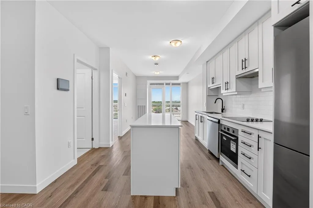 461 Green Road #703