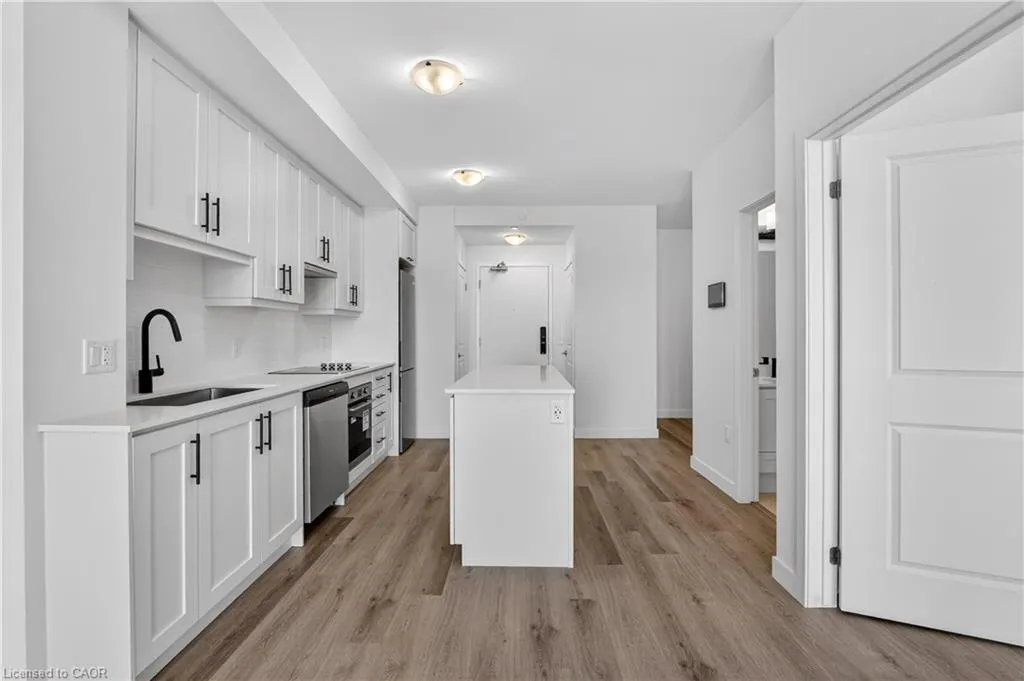 461 Green Road #703