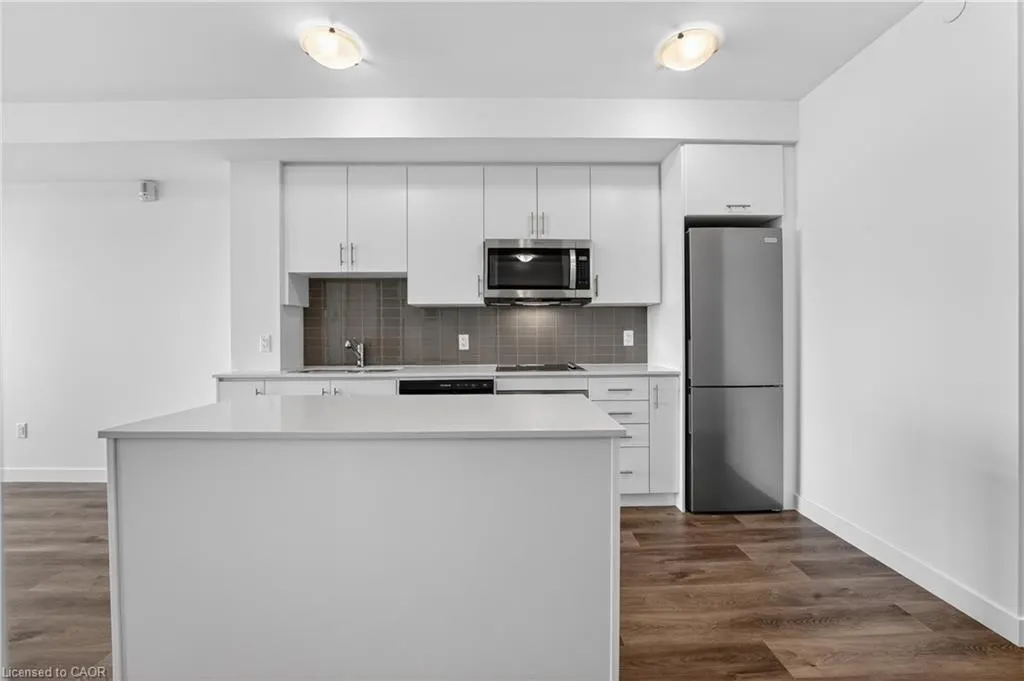 461 Green Road #822