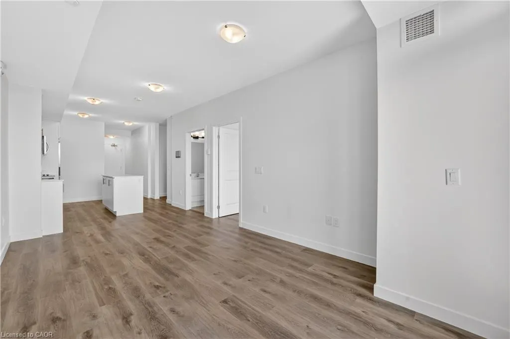 461 Green Road #822