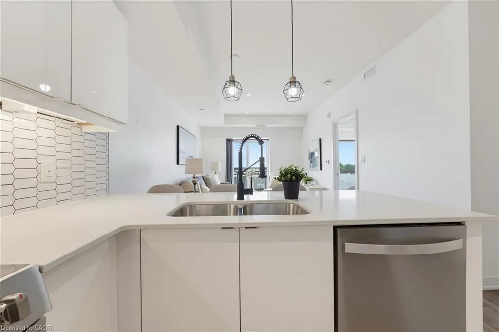 16 Markle Crescent #513