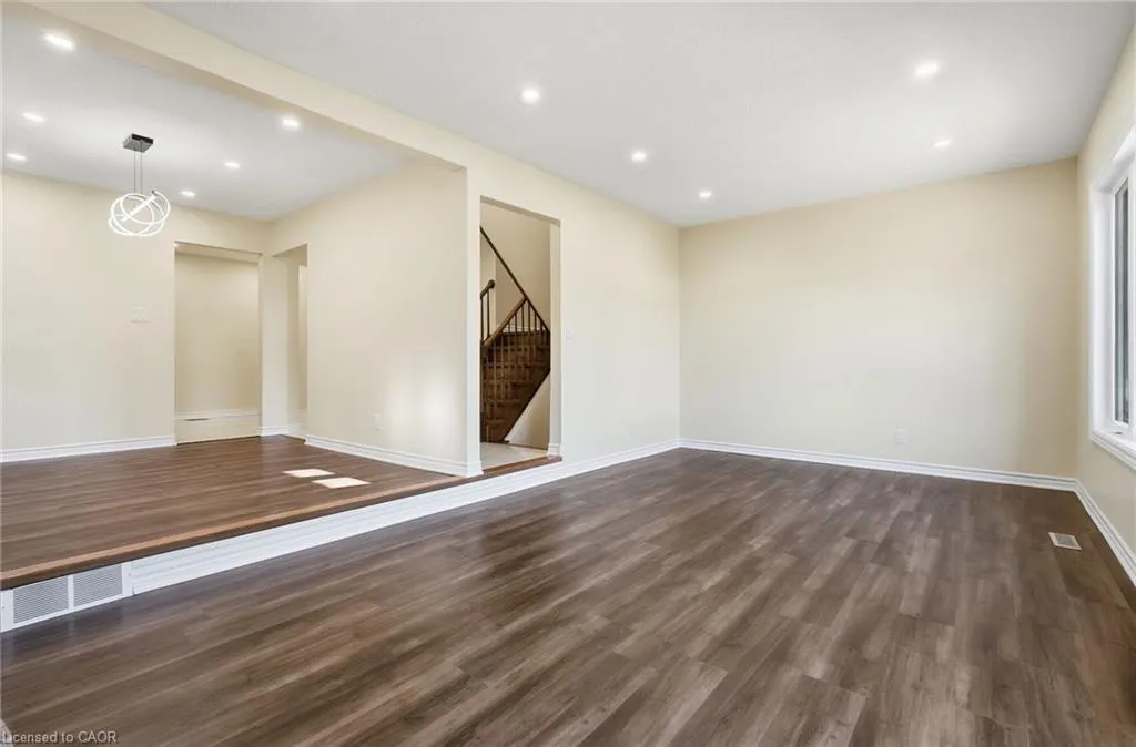 184 Macintosh Drive