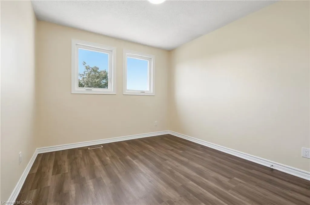 184 Macintosh Drive