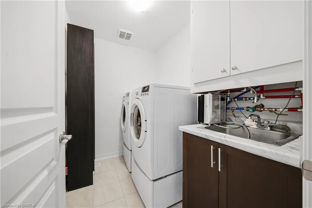 80 Willow Street #11