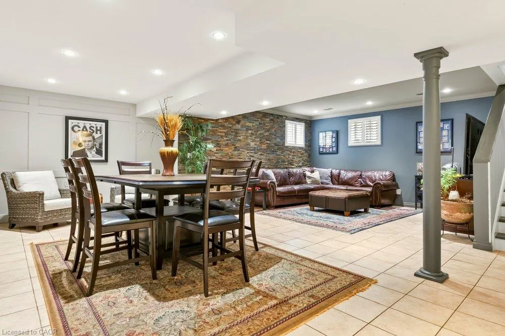 55 Chianti Crescent