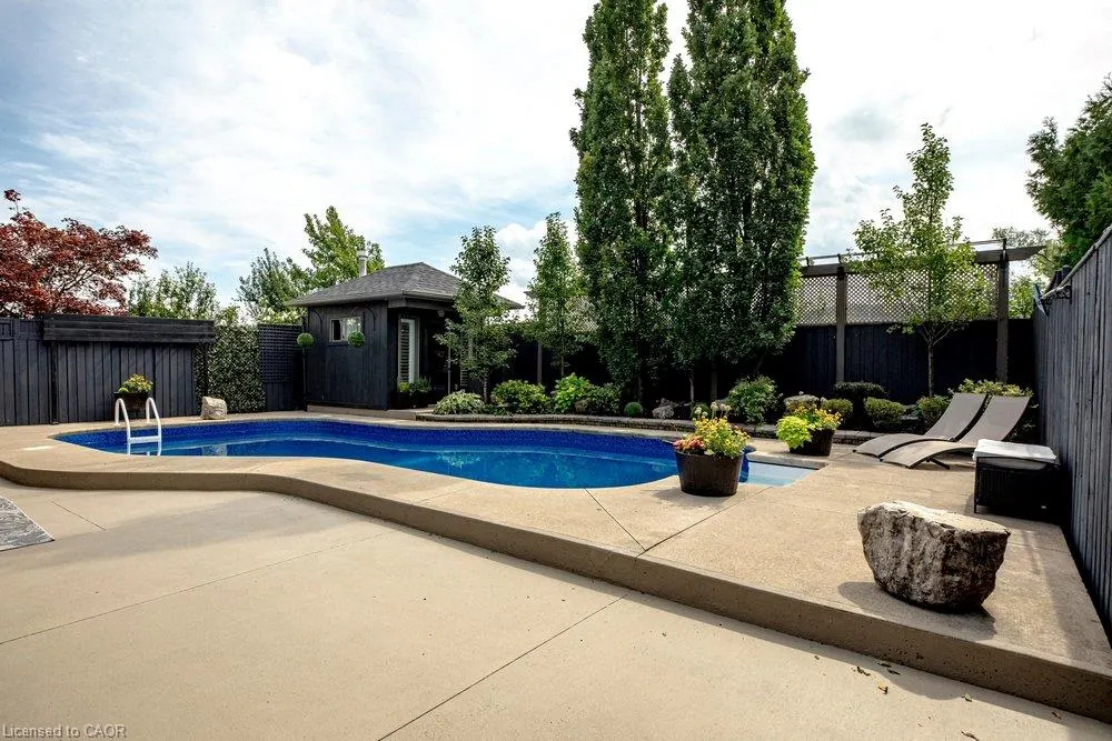 55 Chianti Crescent