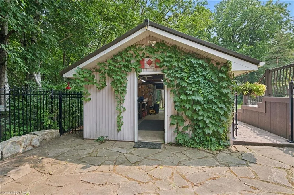 410 Avenue Road
