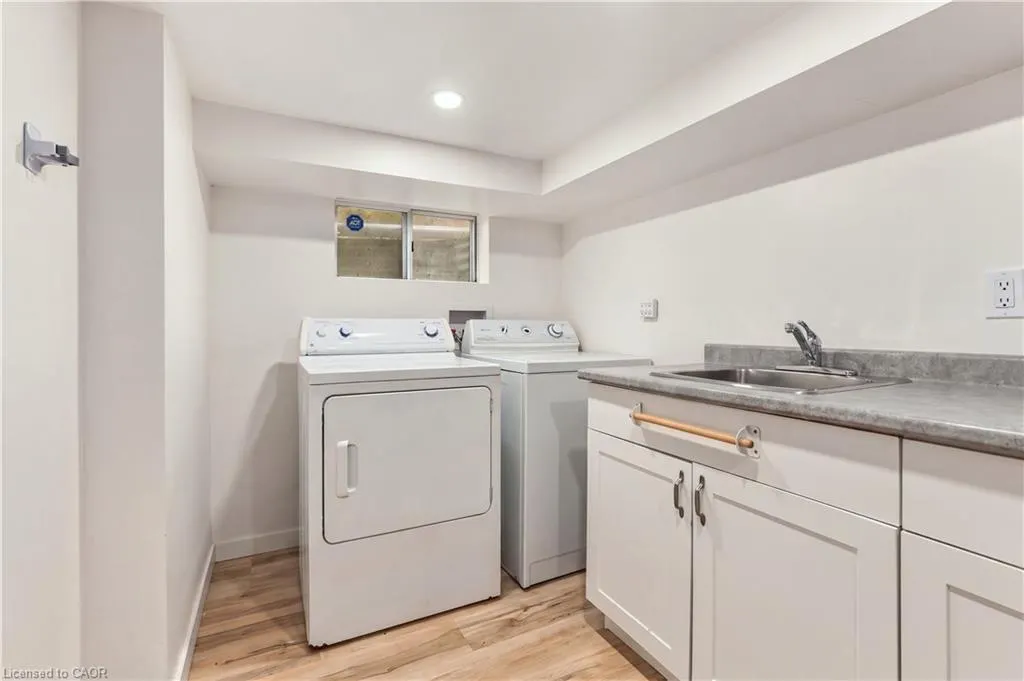 40 Valleyview Drive