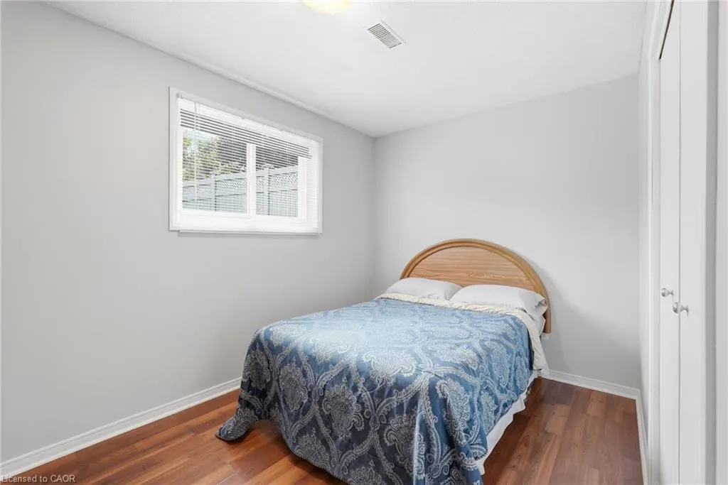 10 Audubon Street N