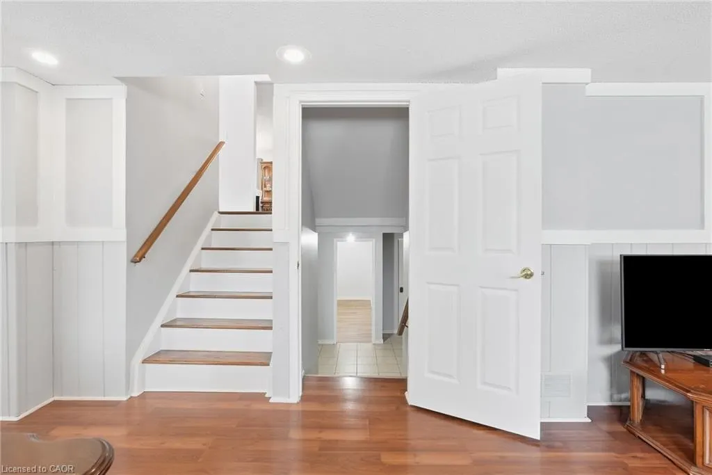 10 Audubon Street N