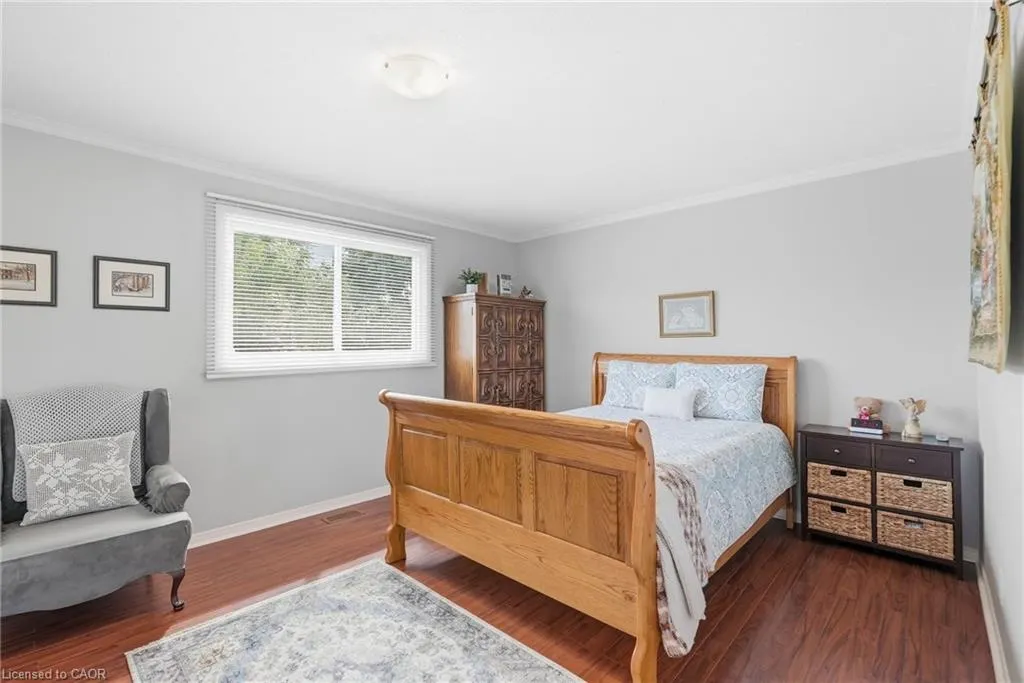 10 Audubon Street N