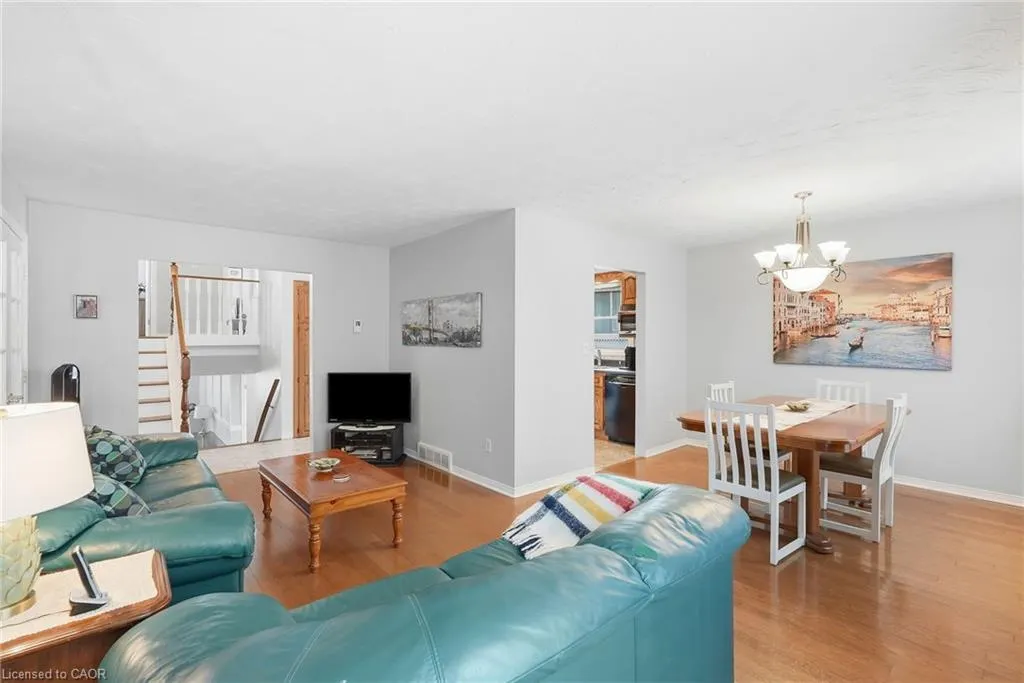 10 Audubon Street N