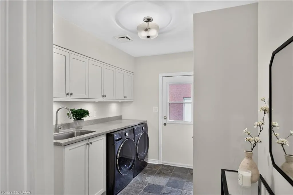 1962 Calgary Court