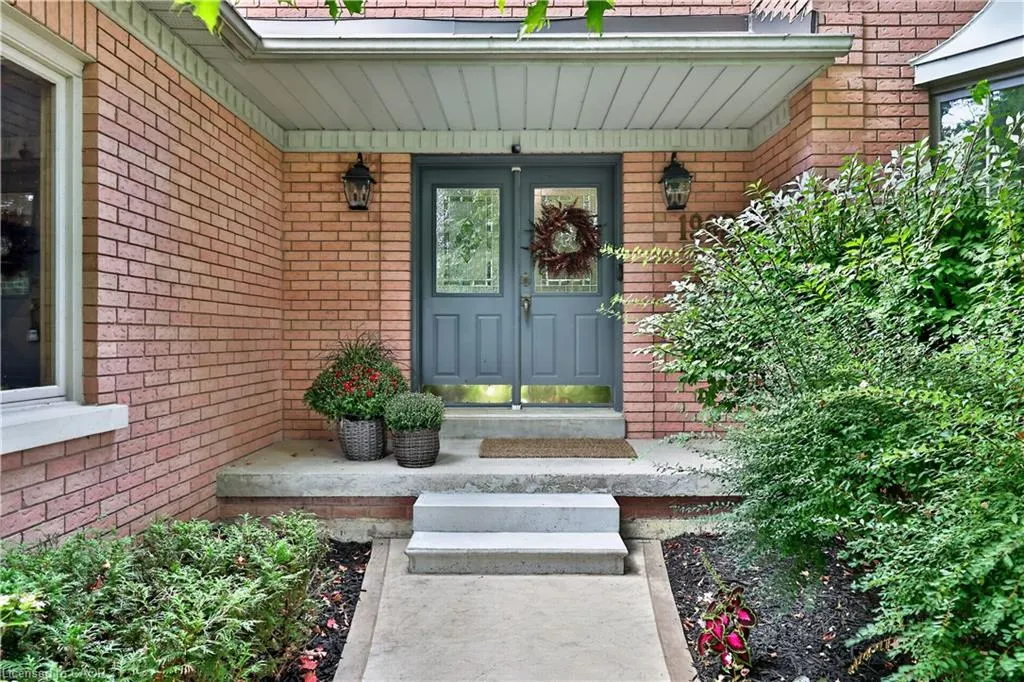 1962 Calgary Court
