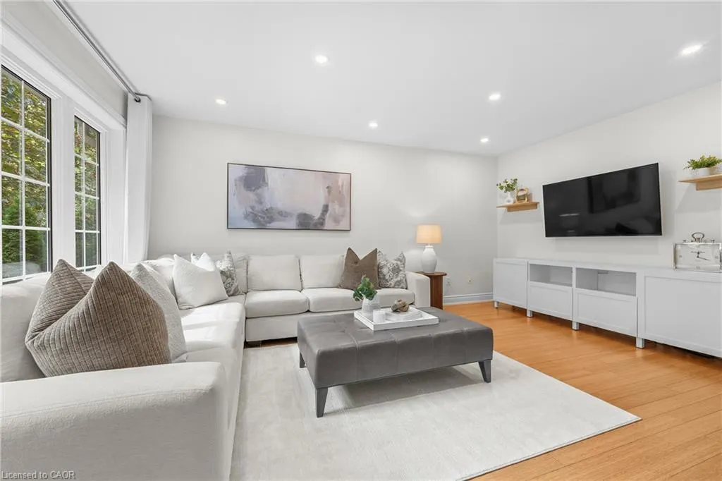 2495 Wooden Hill Circle