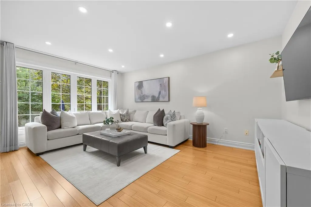 2495 Wooden Hill Circle