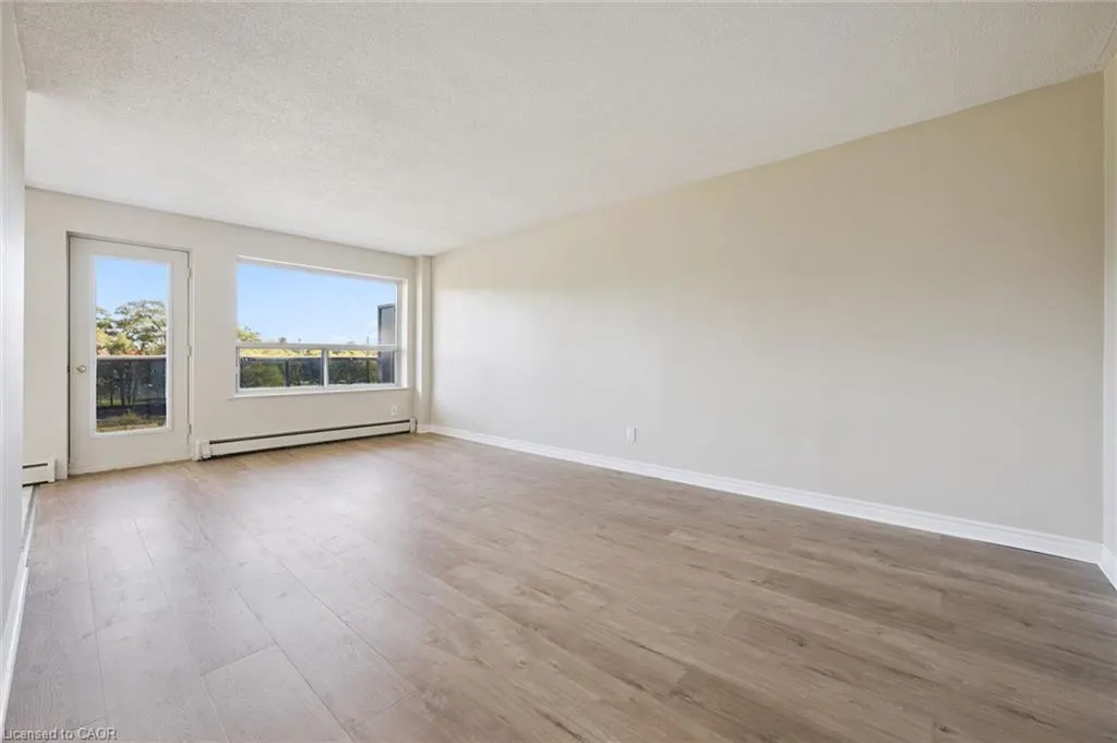 2411 New Street #405