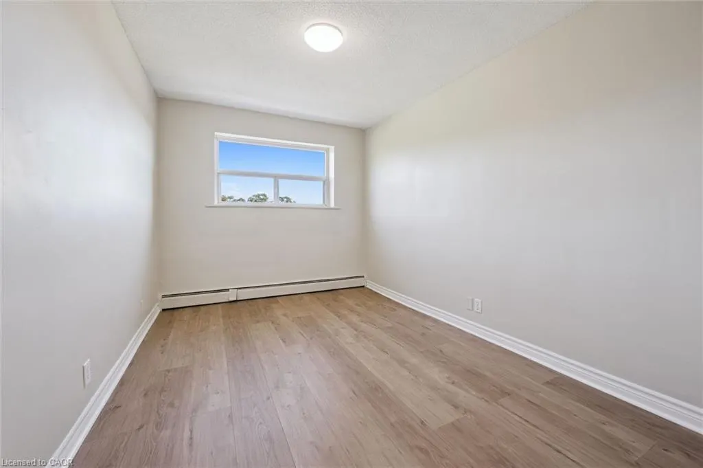 2411 New Street #405