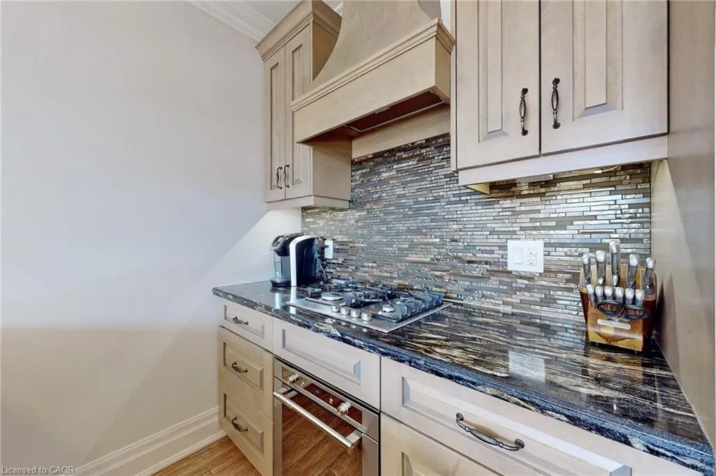 397 King Street W #108