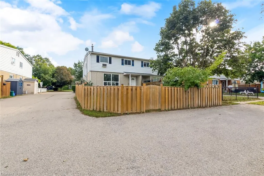51 Metcalfe Crescent #D