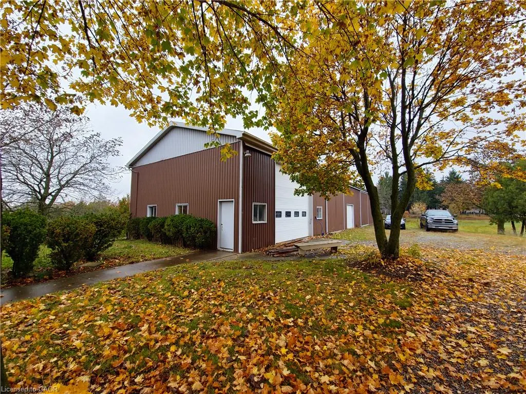 17 Cemetery Road
