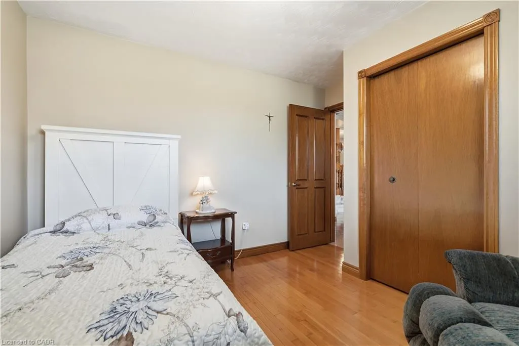 7 Vinehill Drive