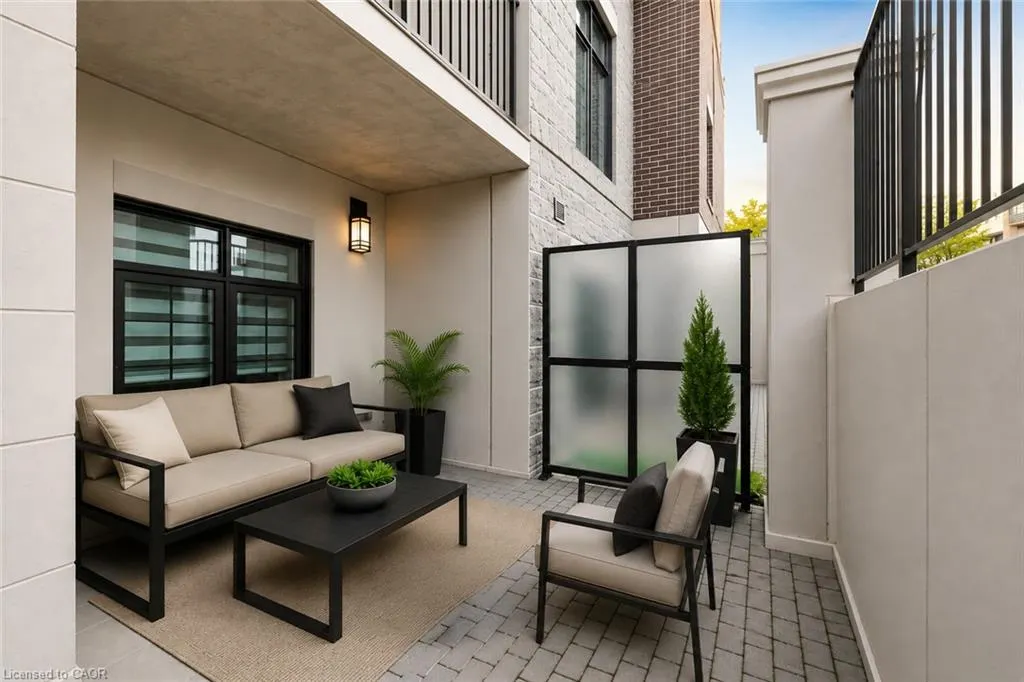 153 Wilson Street W #105
