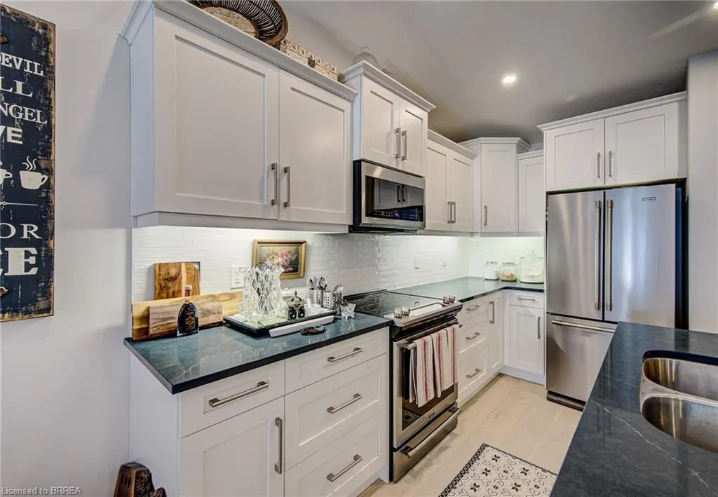 29 Schuyler Street #52