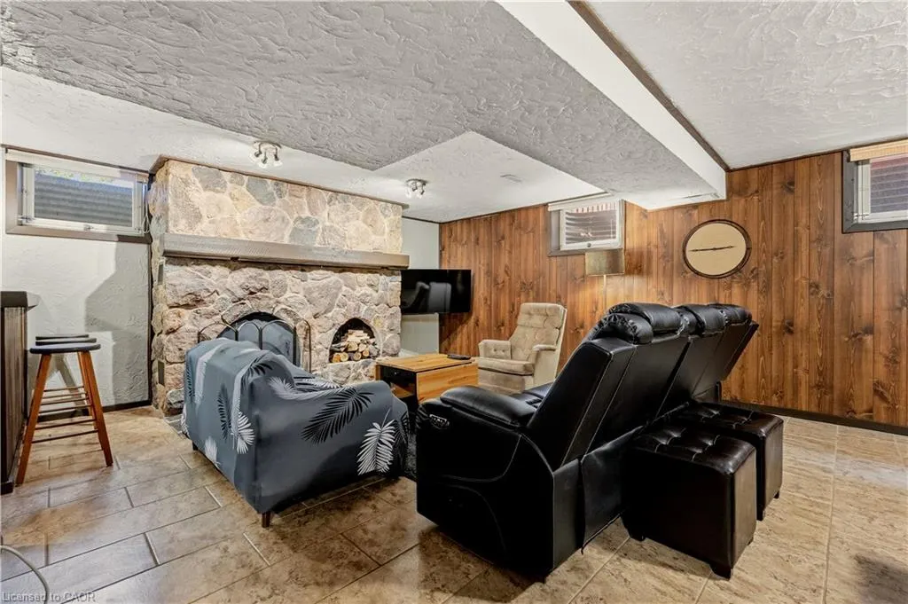 6888 Barrisdale Drive