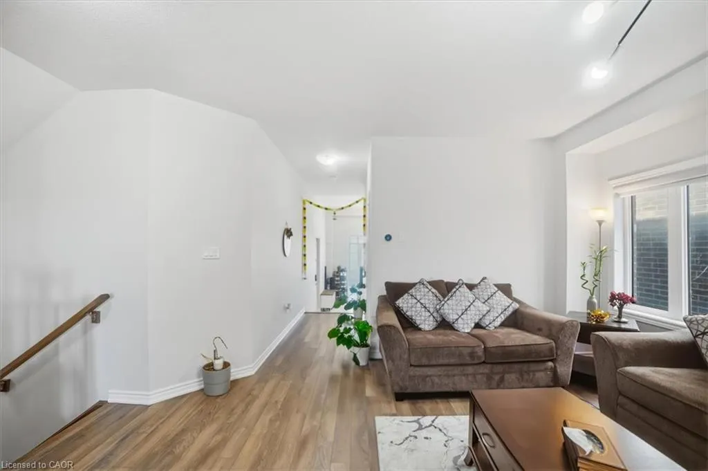 15 Moriarity Drive