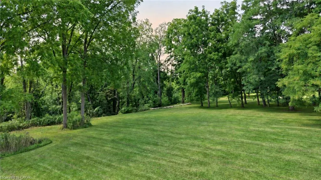 130 Concession 5 Road E