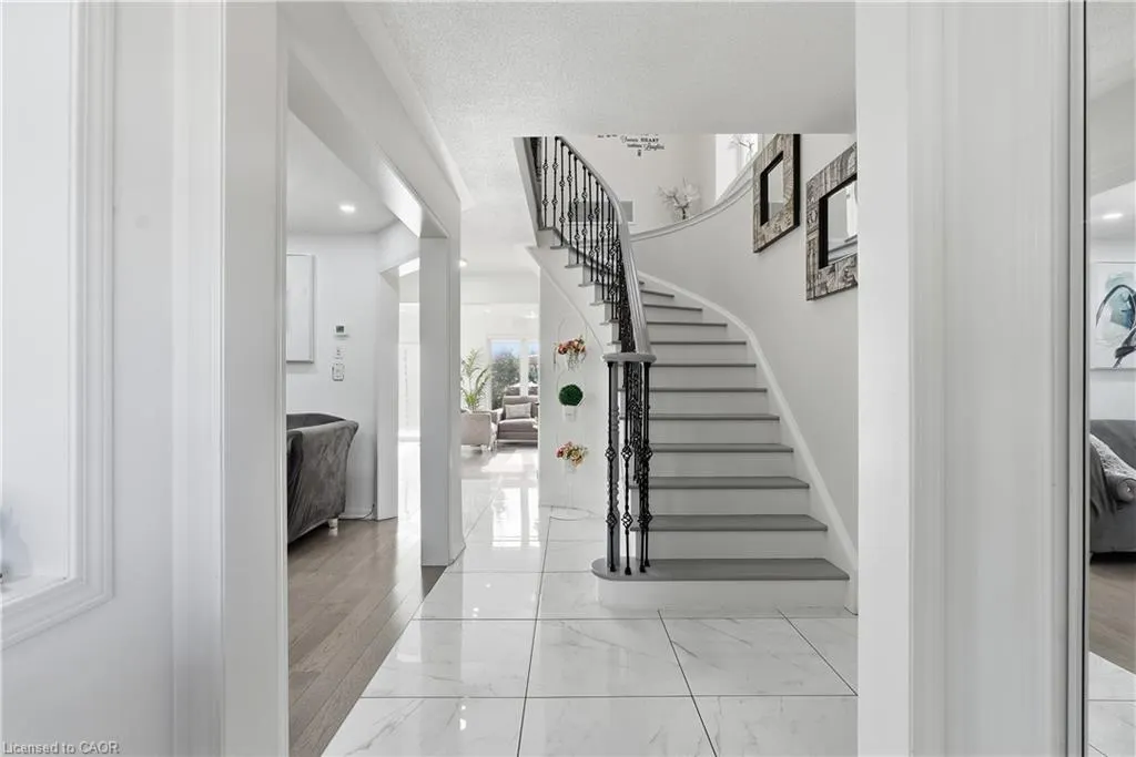 392 Tonelli Lane