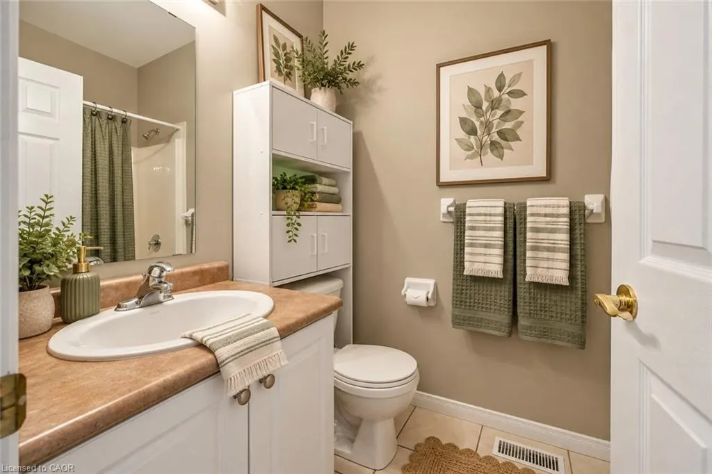461 Columbia Street W #26