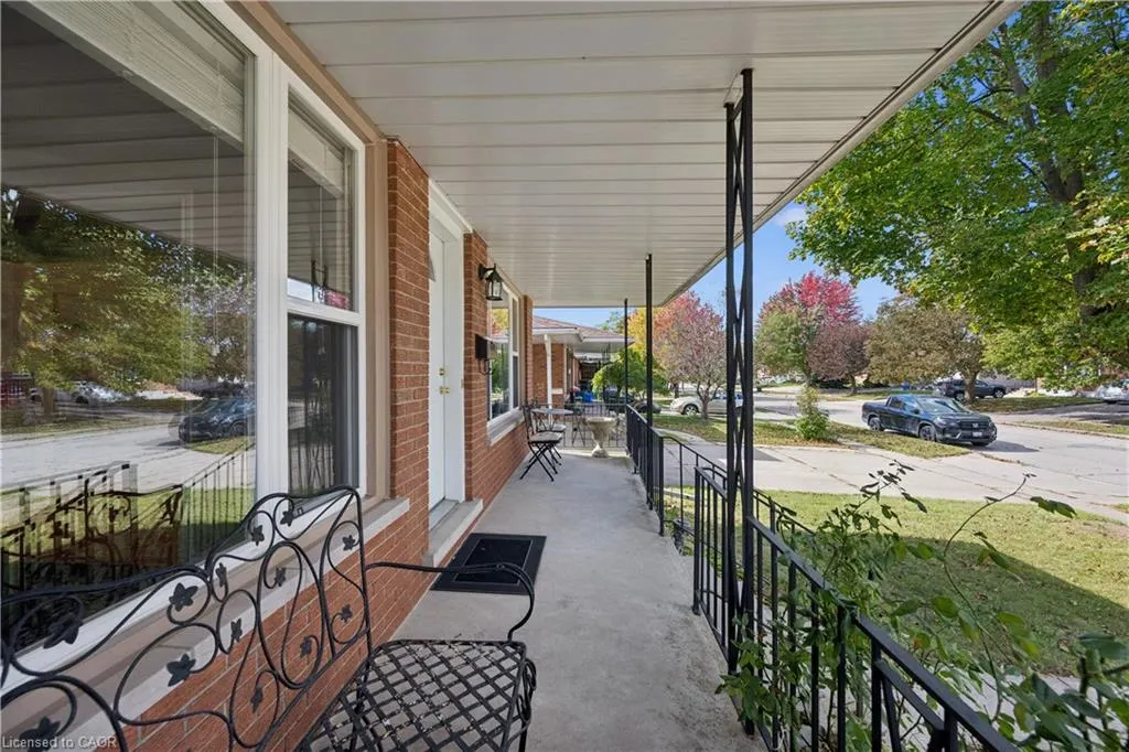 99 Linnwood Avenue