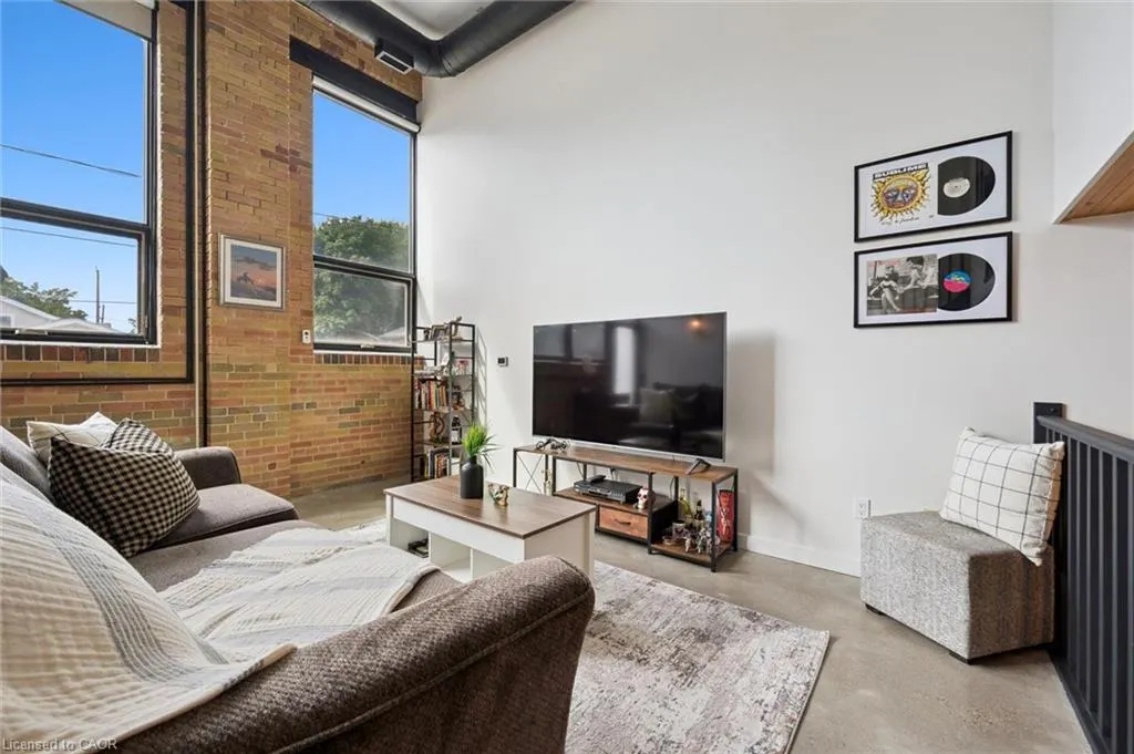 85 Spruce Street #103