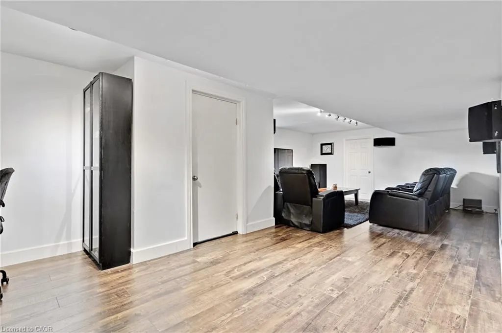 7 Shadywood Lane