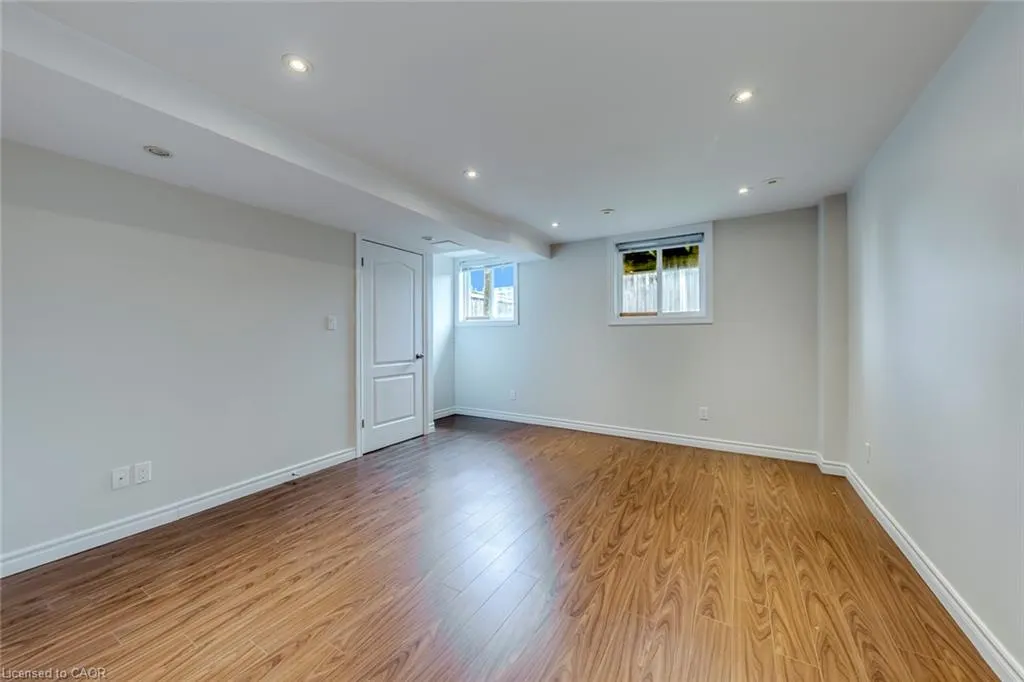 2418 Adamvale Crescent