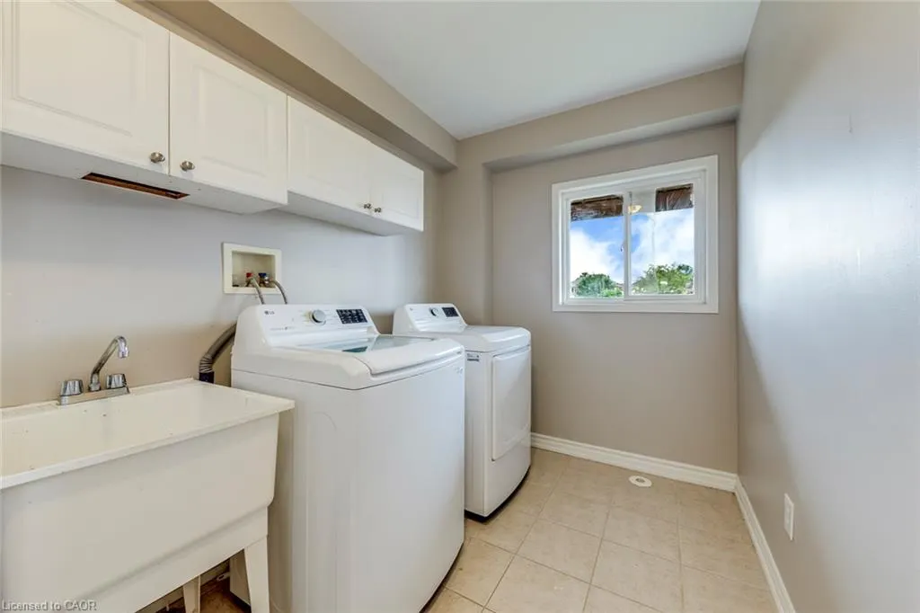 2418 Adamvale Crescent